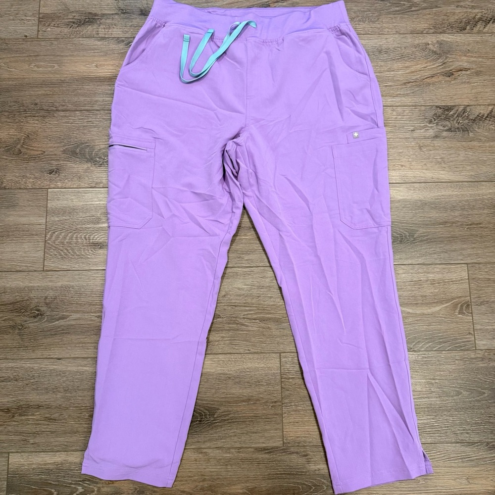 Figs Straight Leg Scrub Pants in Lavender with Teal Drawstring
